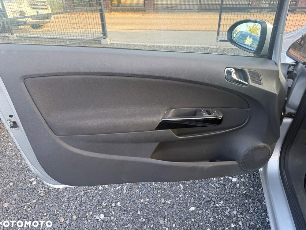 Opel Corsa 1.2 16V Energy - 17