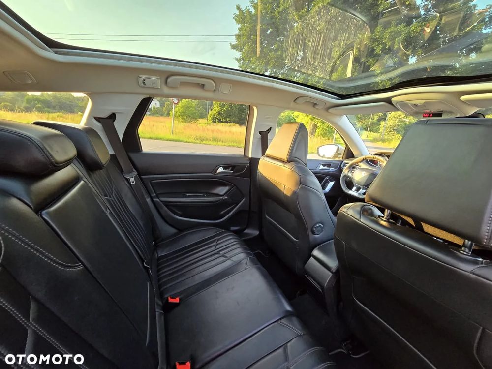 Peugeot 308 SW BlueHDi 150 EAT6 Stop & Start Allure - 16