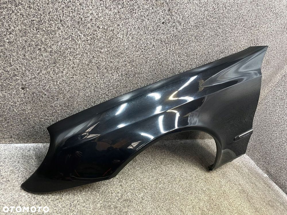 Blotnik lewy przod przedni Mercedes W211 C197 197U OBSIDIAN SCHWARZ - 5