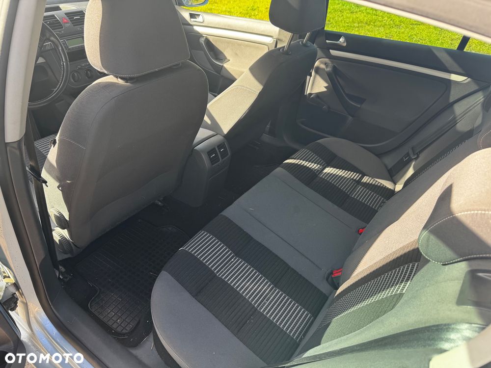 Volkswagen Golf 1.4 TSI DSG United - 10