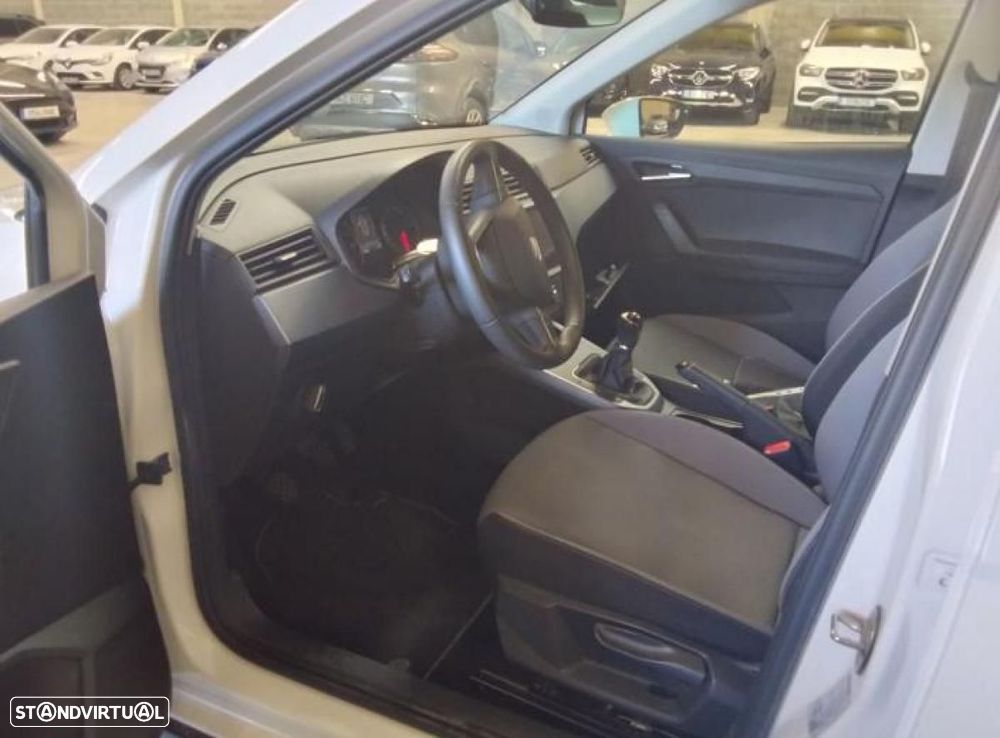 SEAT Arona - 4