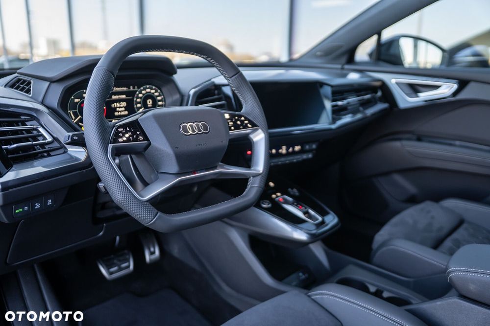 Audi Q4 e-tron - 11