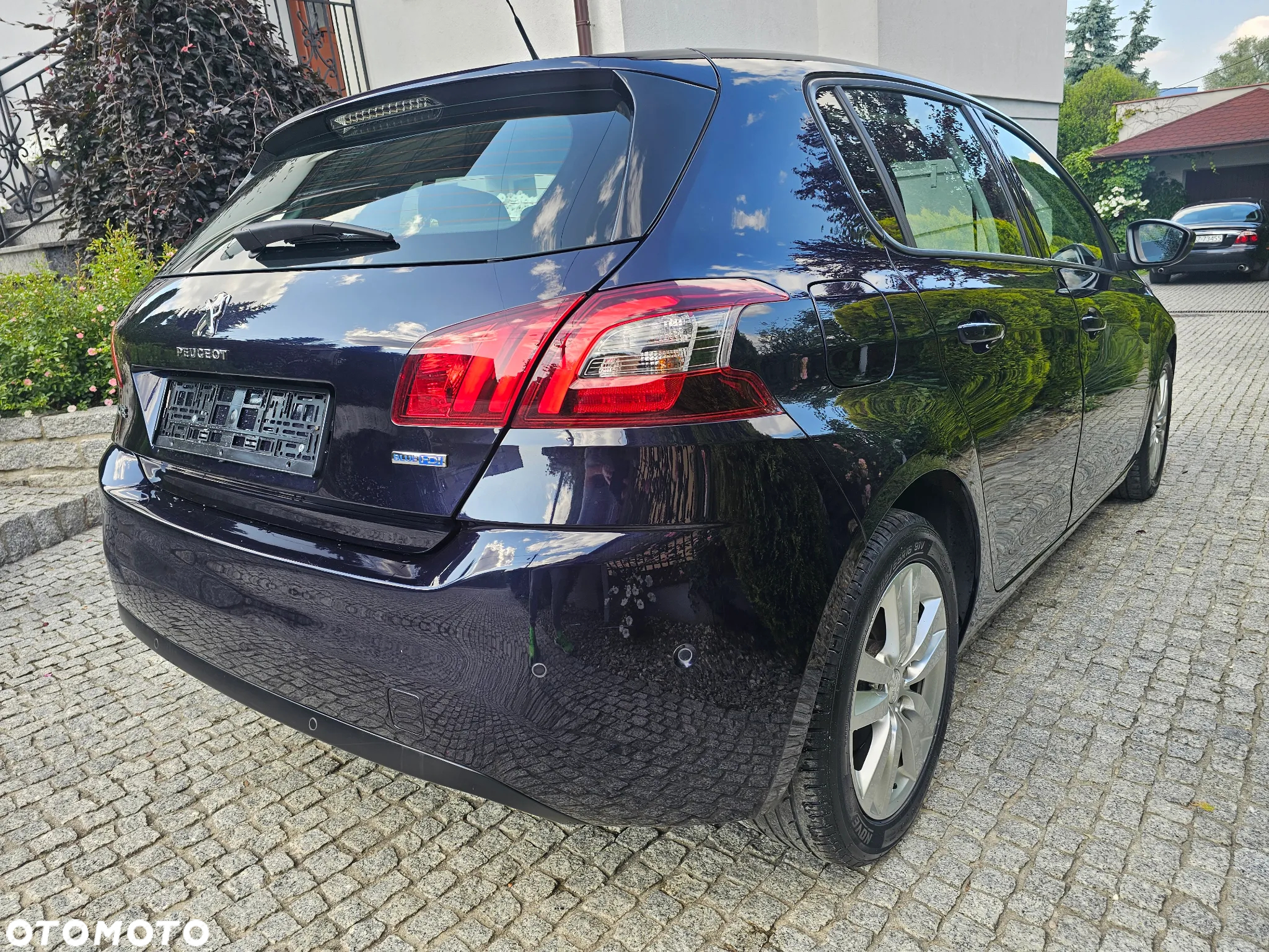 Peugeot 308 1.5 BlueHDi Allure S&S EAT8 - 5
