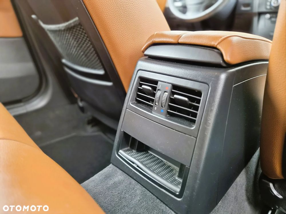 BMW Seria 3 - 16