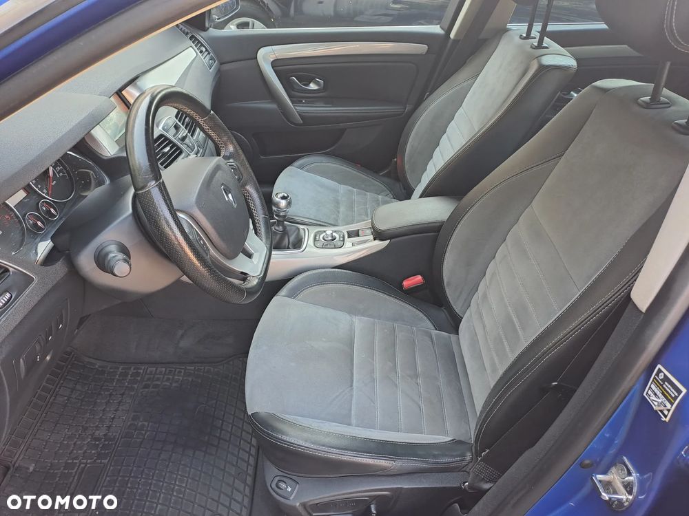 Renault Laguna Grandtour 2.0 dCi FAP Expression - 29