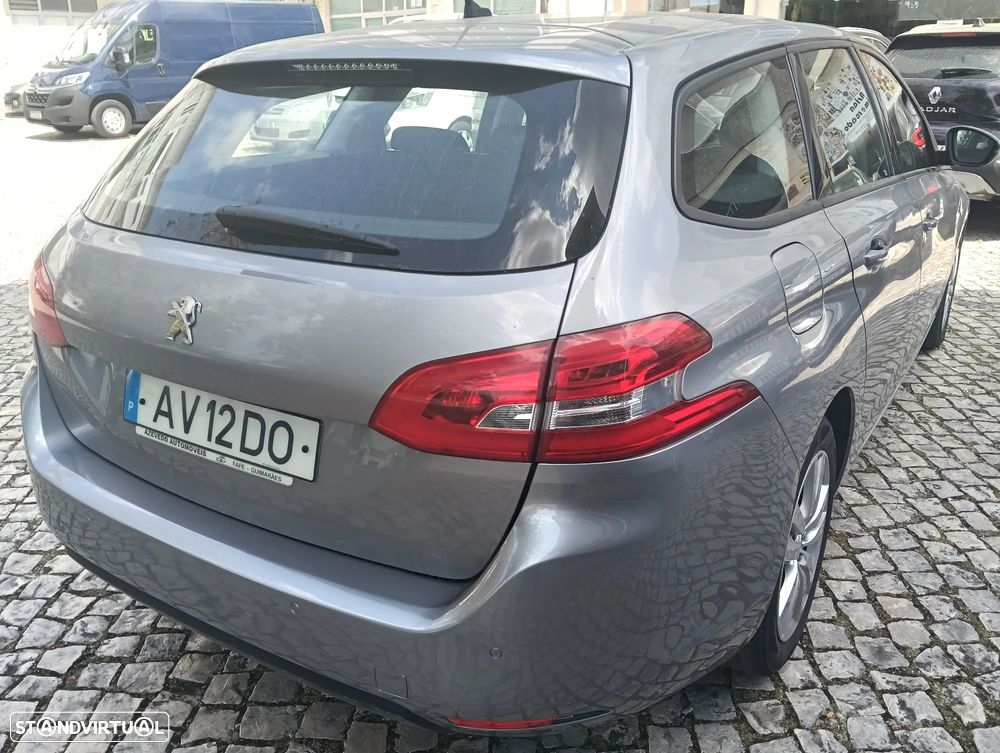 Peugeot 308 SW BlueHDi 130 Stop & Start Active - 17