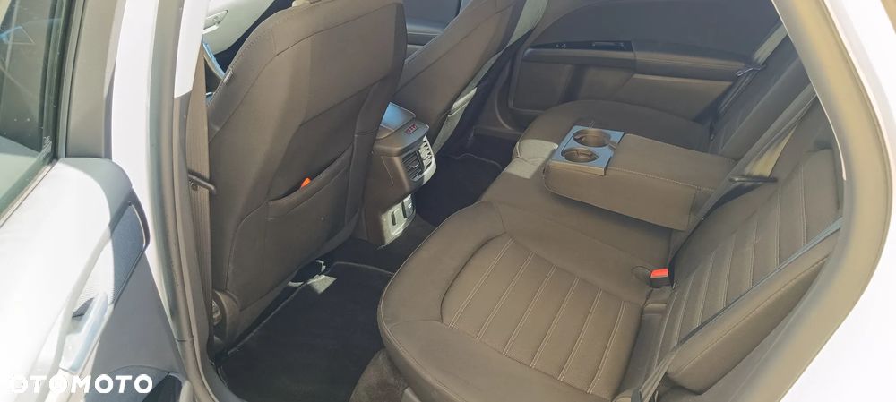 Ford Mondeo 2.0 EcoBlue Titanium - 21