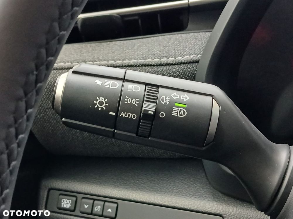 Lexus LBX 1.5 Hybrid - 25