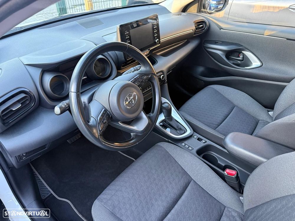 Toyota Yaris 1.5 HDF Comfort Plus - 6