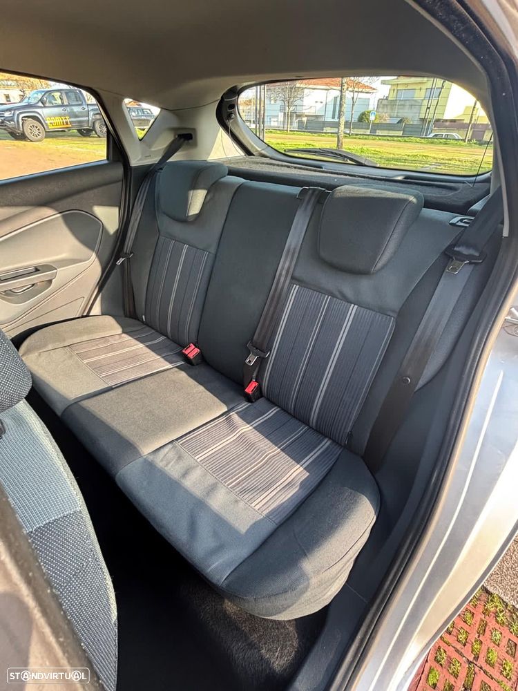 Ford Fiesta 1.4 TDCI Trend - 12