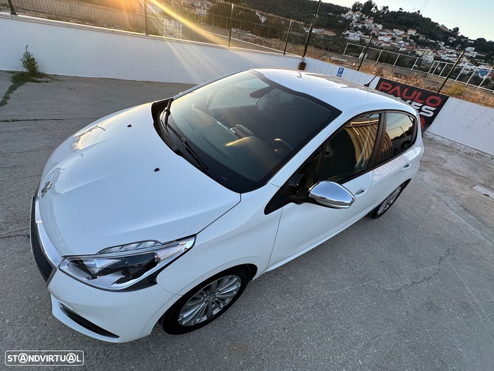 Peugeot 208 1.6 BlueHDi Style - 18