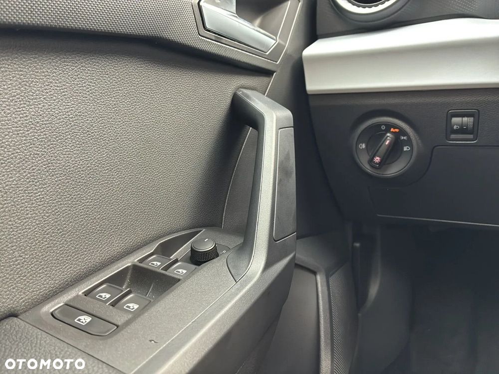 Seat Arona - 17