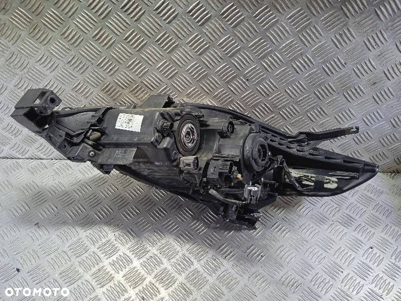 LAMPA PRAWA PRZEDNIA MAZDA 5 - 3