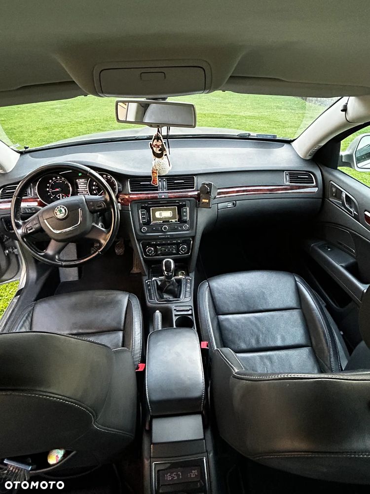 Skoda Superb 2.0 TDI Platinum - 7