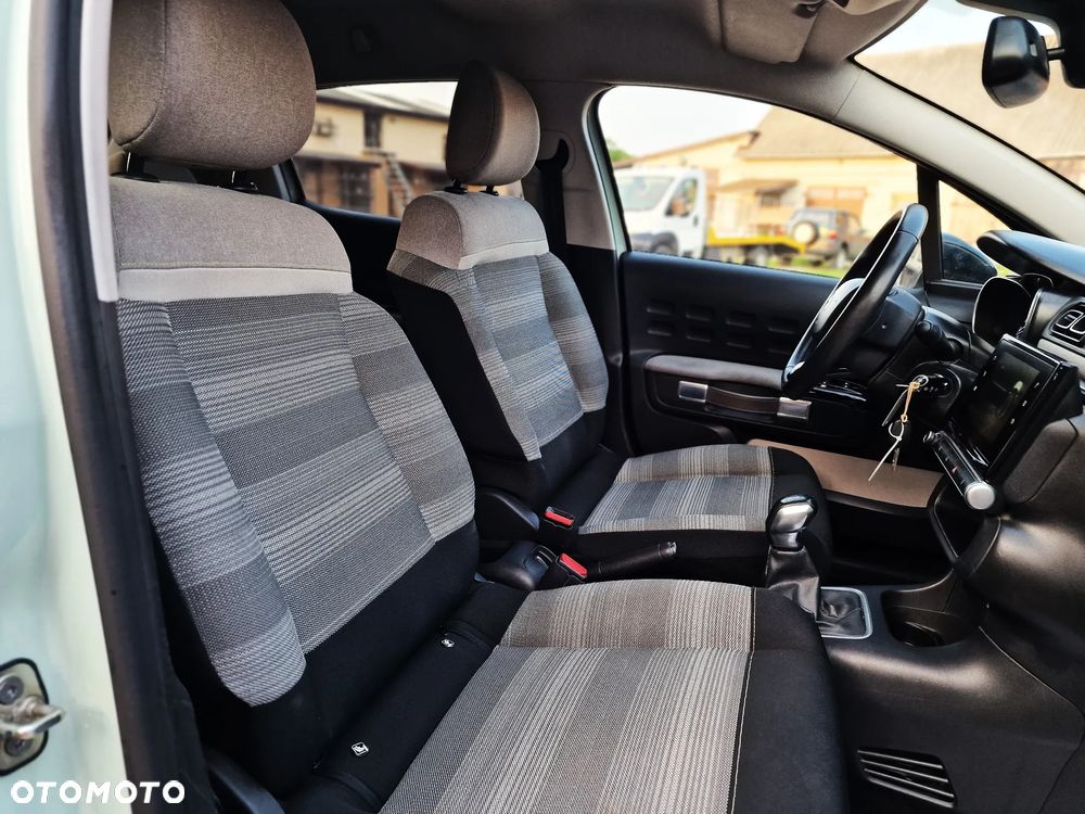 Citroën C3 1.2 PureTech Shine - 26