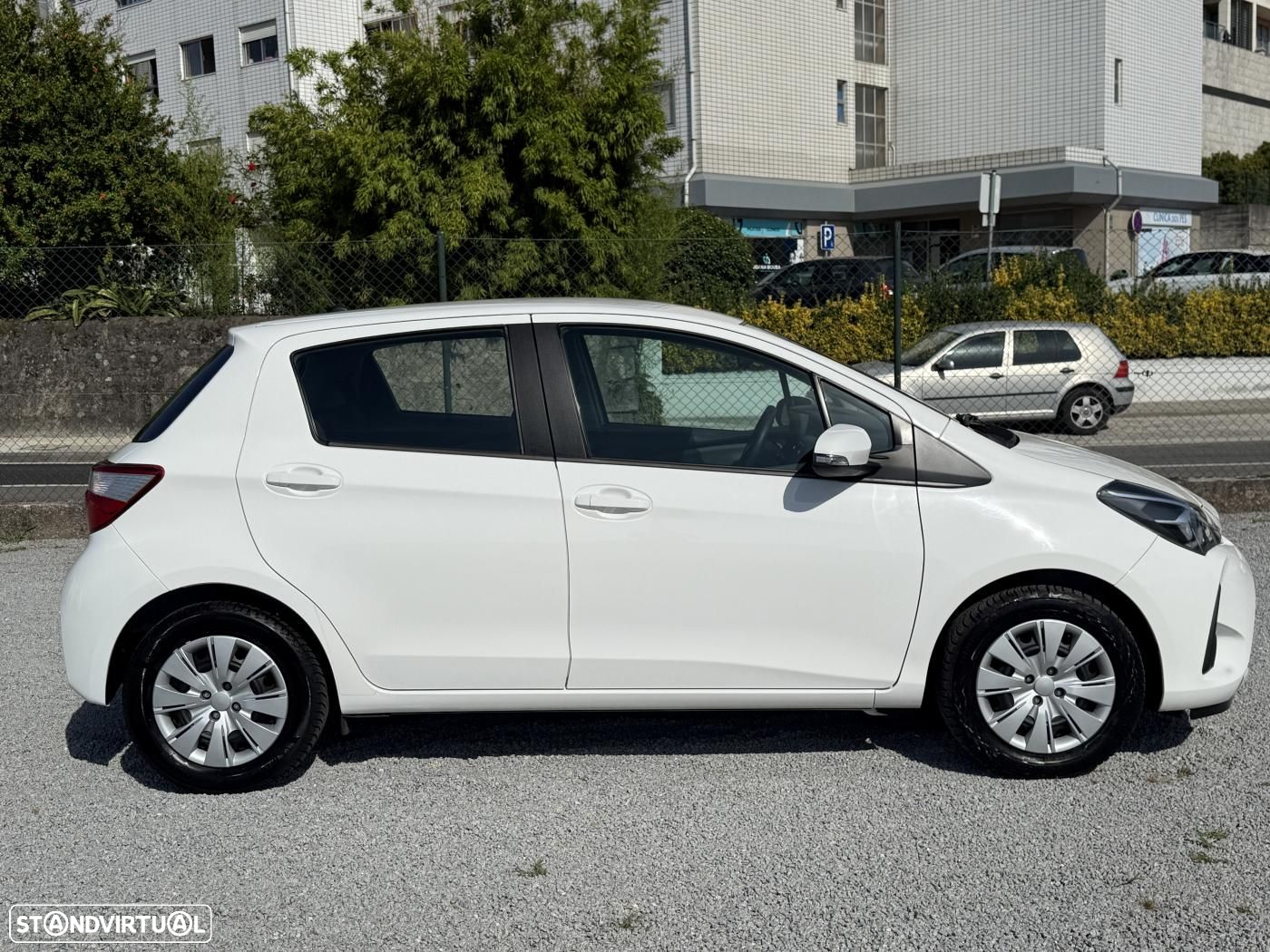 Toyota Yaris 1.0 VVT-i Comfort Plus - 7
