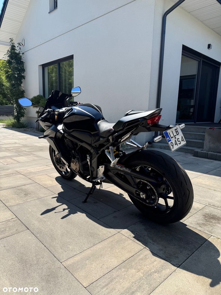 Honda CBR - 4