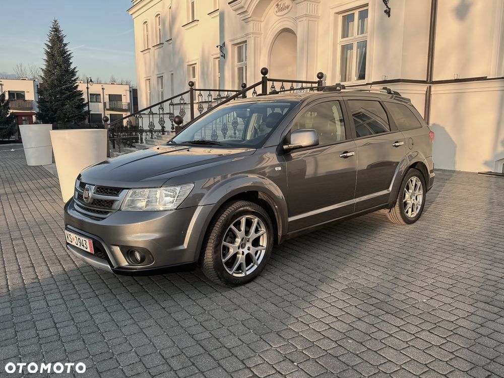 Fiat Freemont 2.0 Multijet 16V DPF Automatik Allrad Lounge - 2