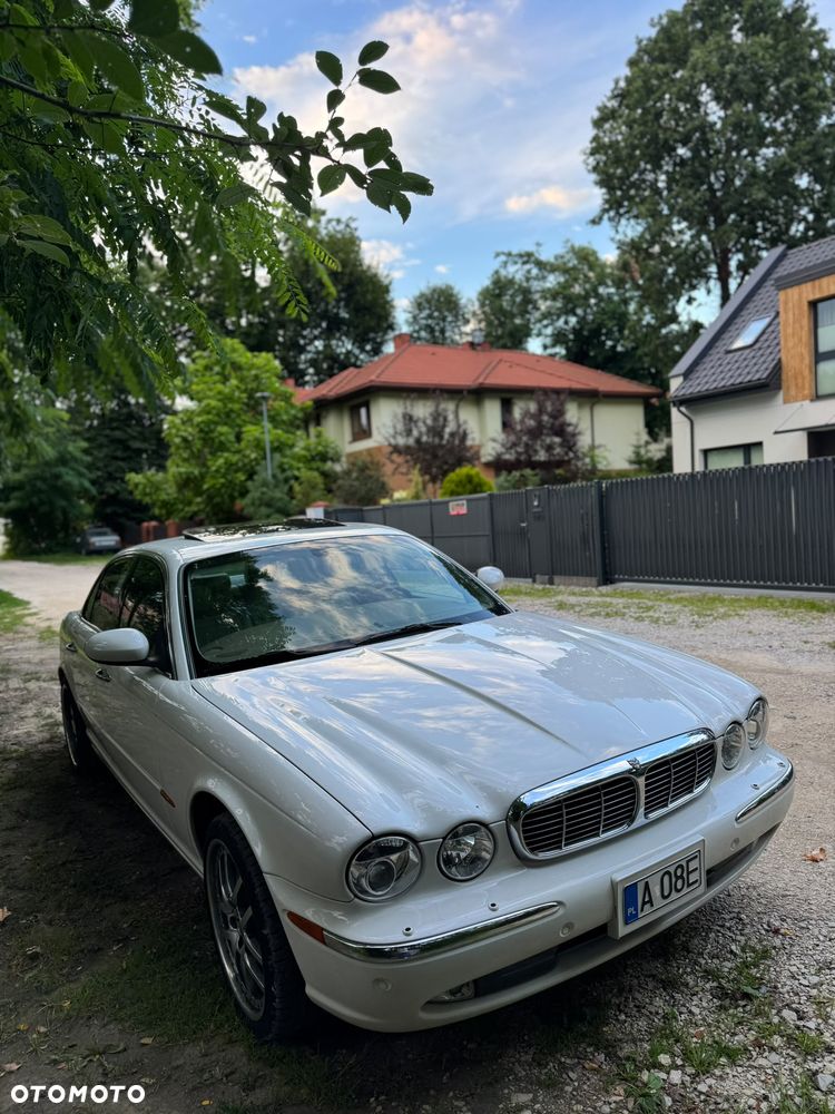 Jaguar XJ Super V8 - 1