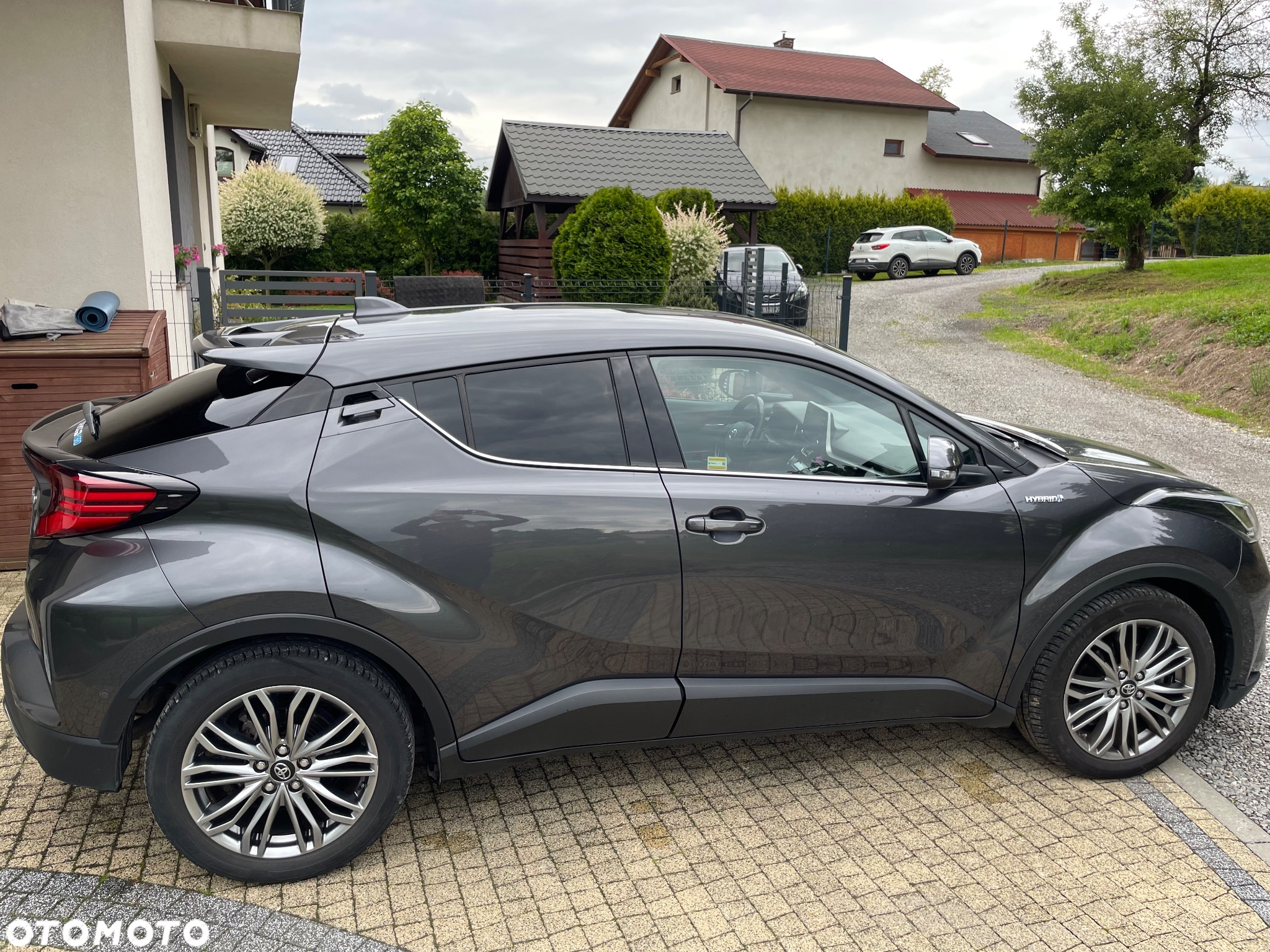 Toyota C-HR 2.0 Hybrid Executive - 2