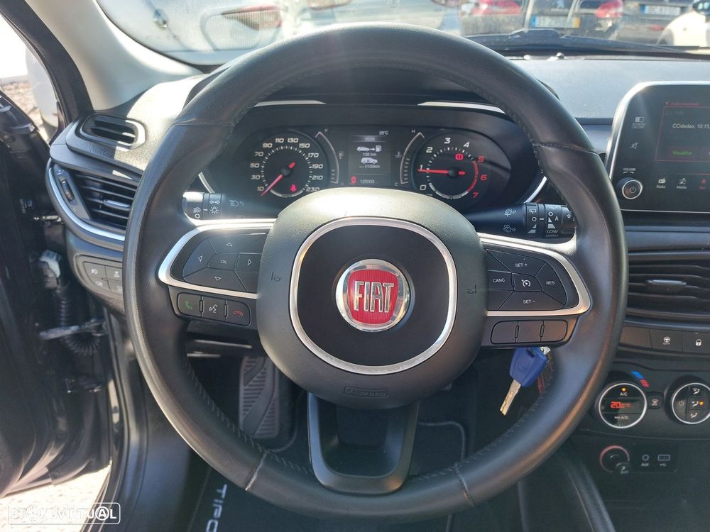 Fiat Tipo 1.3 M-Jet Lounge Tech J17 - 14