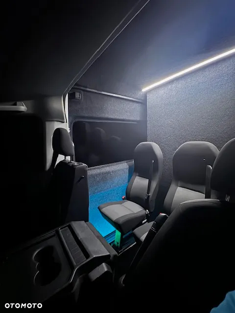 Volkswagen CRAFTER - 24