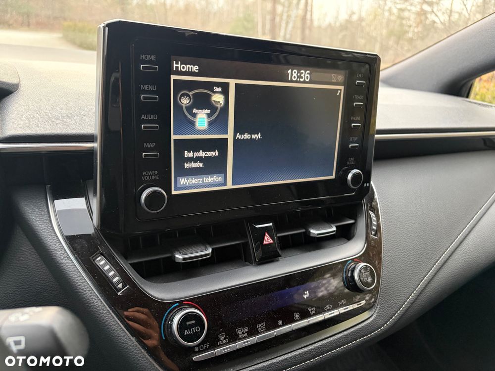 Toyota Corolla 1.8 Hybrid Comfort - 21