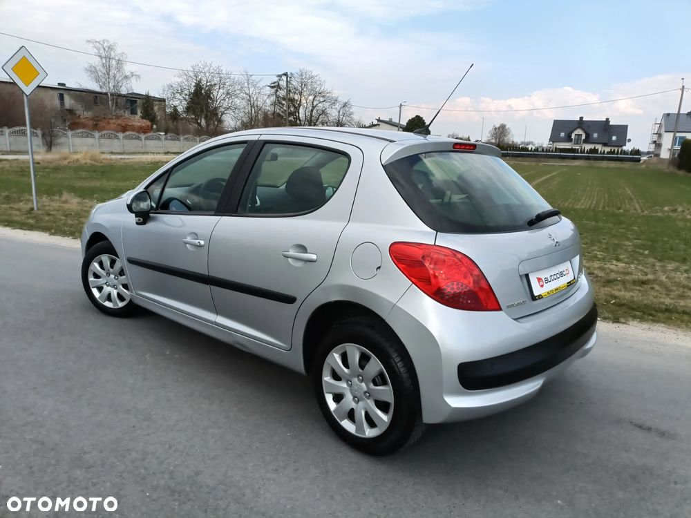 Peugeot 207 75 Tendance - 16