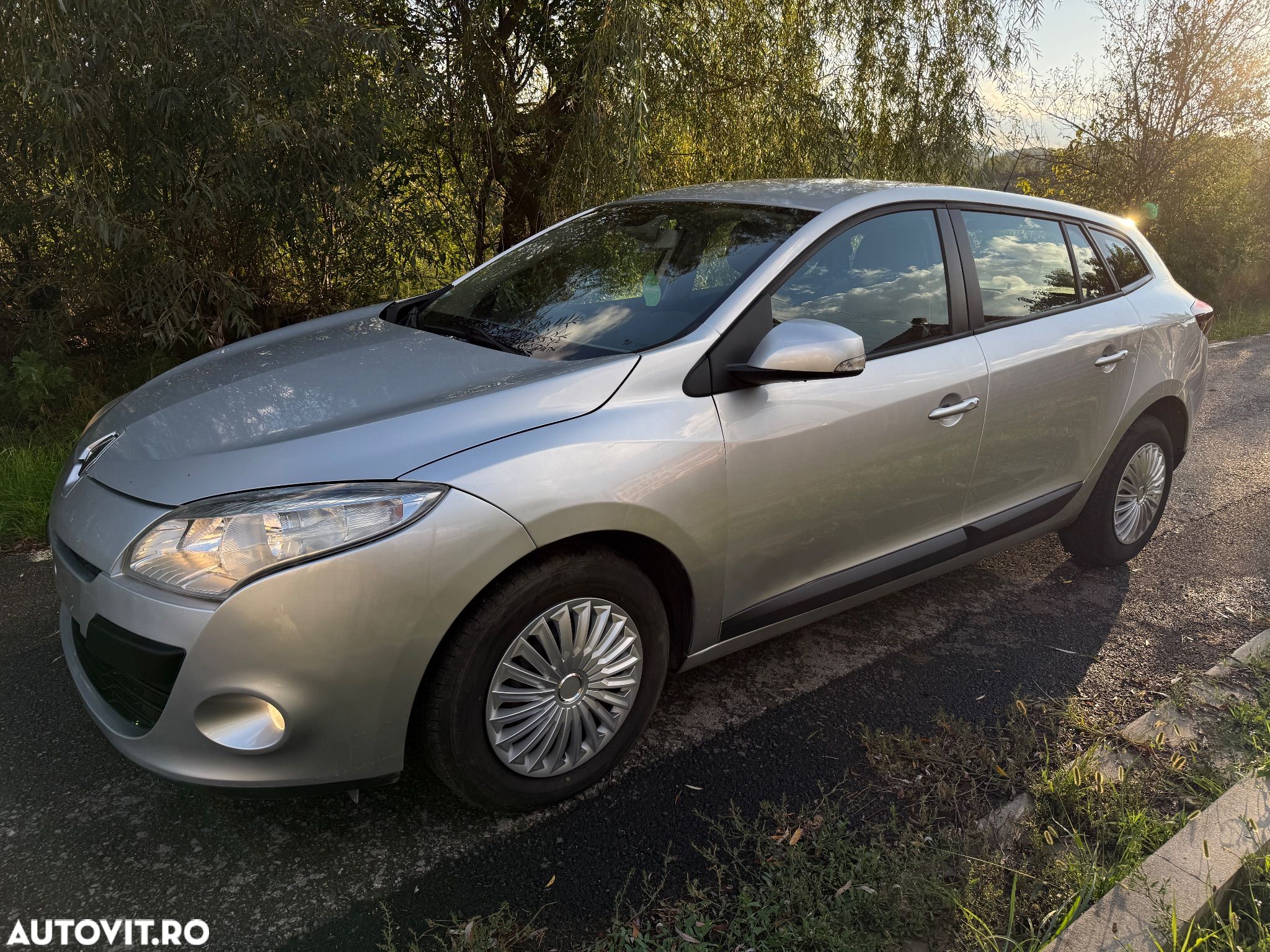 Renault Megane 1.5 dCi Dynamique - 1