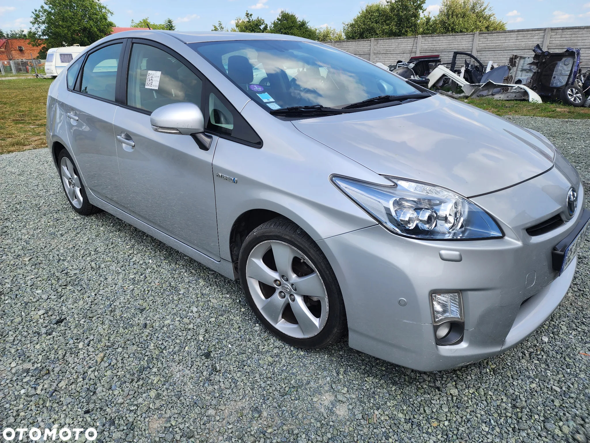 Toyota Prius (Hybrid) Executive - 3