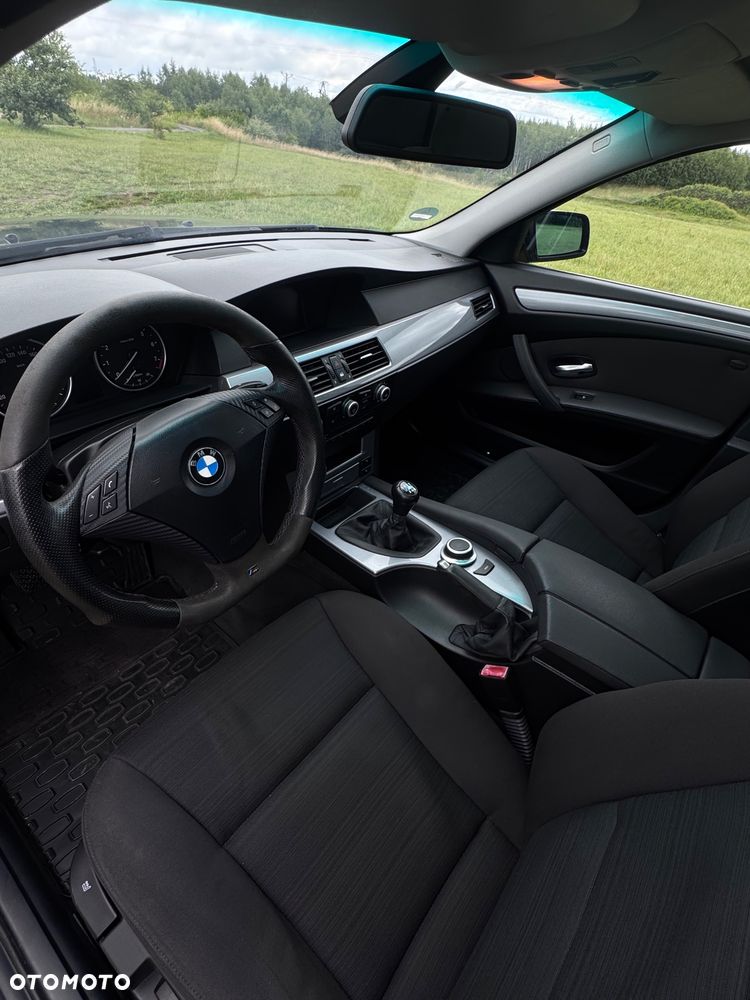 BMW Seria 5 525i - 12