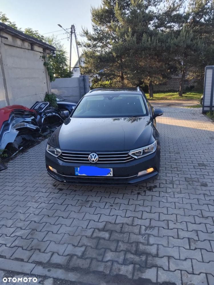 Passat B8 zderzak maska drzwi błotnik LI7F