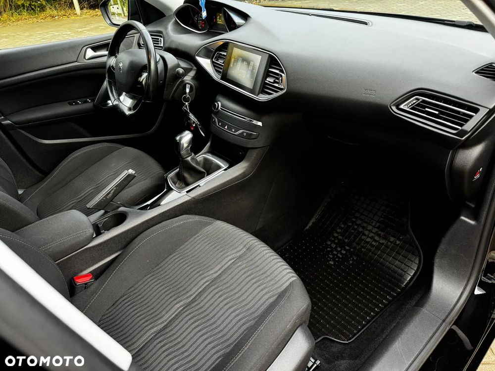 Peugeot 308 - 10