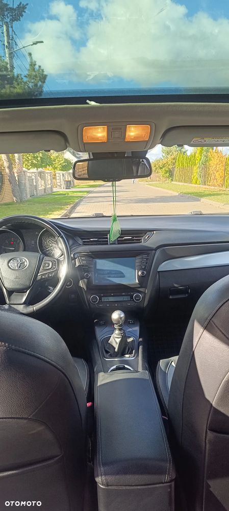 Toyota Avensis 2.0 D-4D Prestige - 20