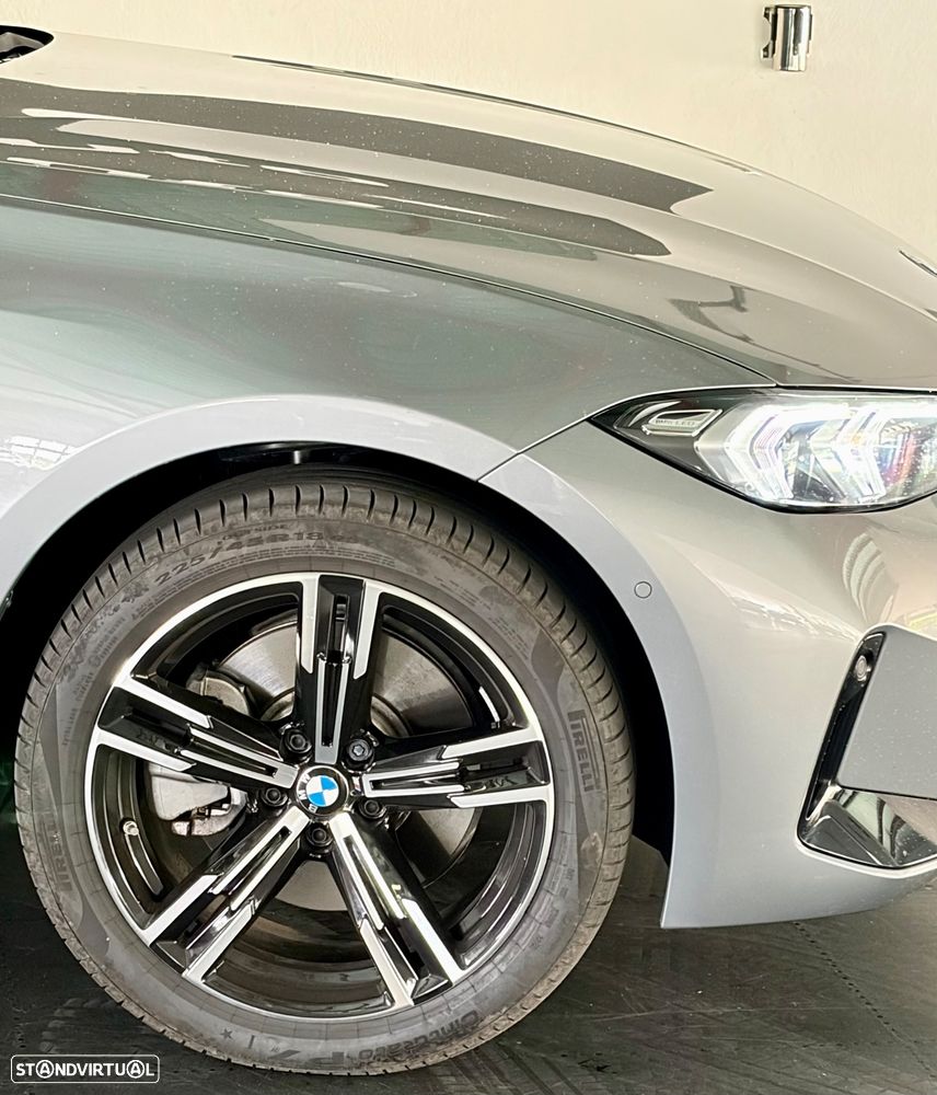 BMW 330 e Pack Desportivo M Auto - 20