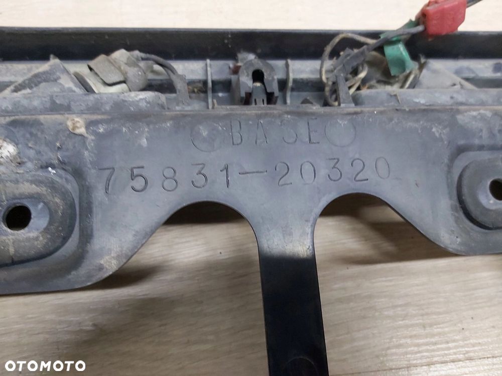 TOYOTA CELICA V blenda lamp tył kwadrat JDM 75831-20320 - 6