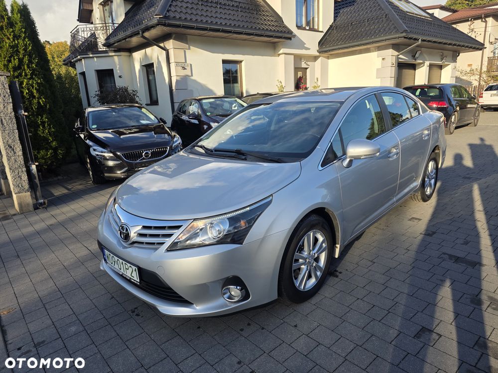 Toyota Avensis 2012