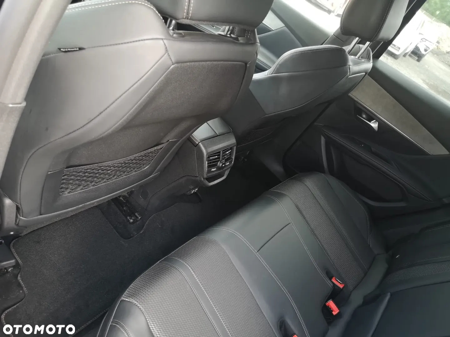 Peugeot 3008 1.6 PureTech Hybrid PHEV GT Pack S&S EAT8 - 27
