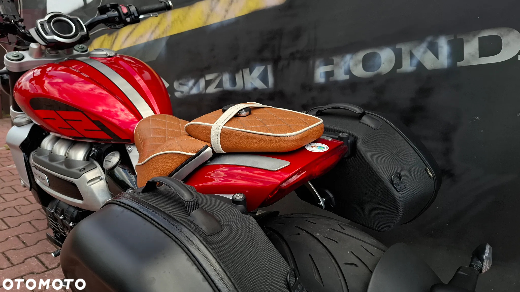 Triumph Rocket - 8