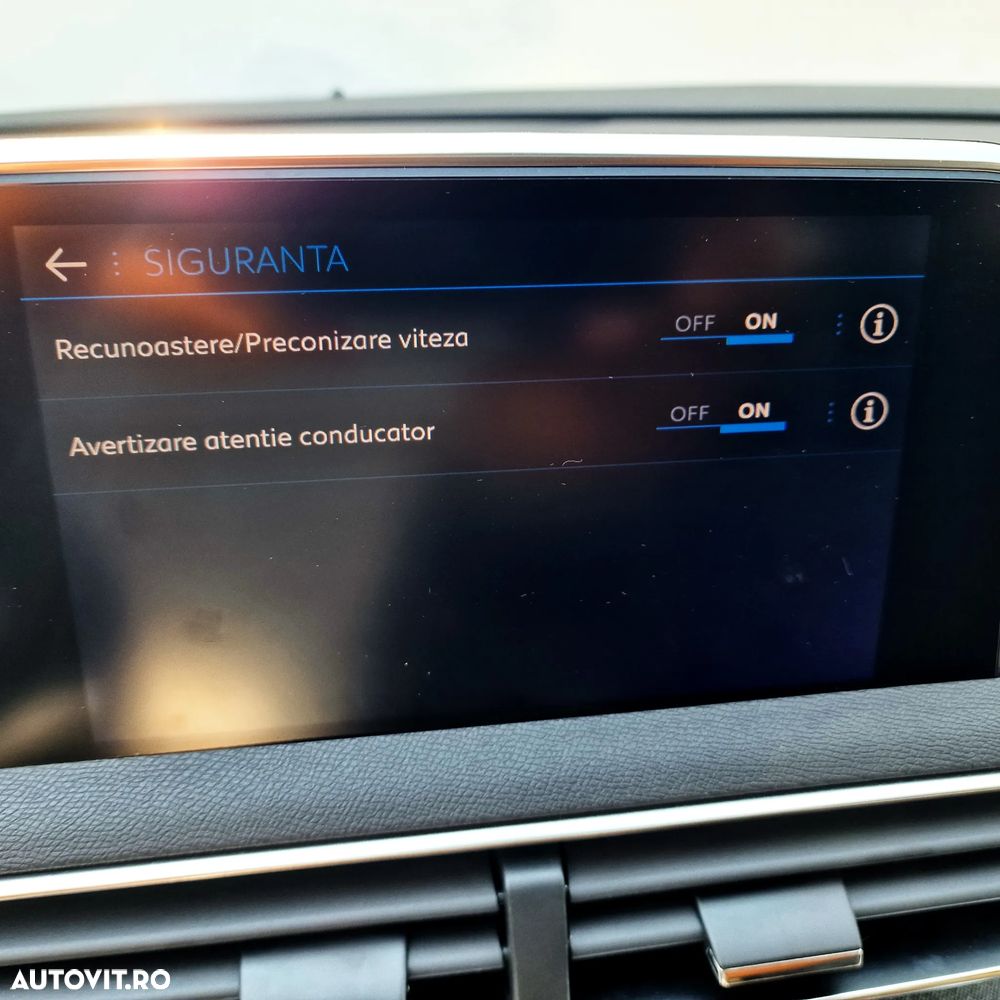 Peugeot 3008 1.6 BlueHDI S&S Allure - 30