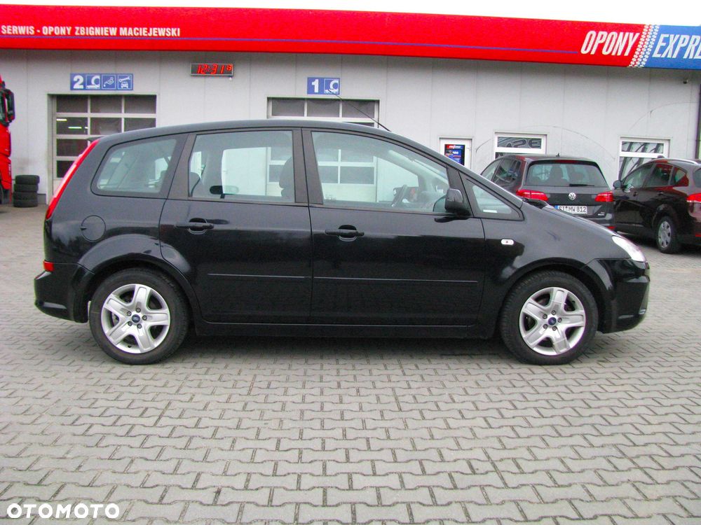 Ford C-MAX - 11
