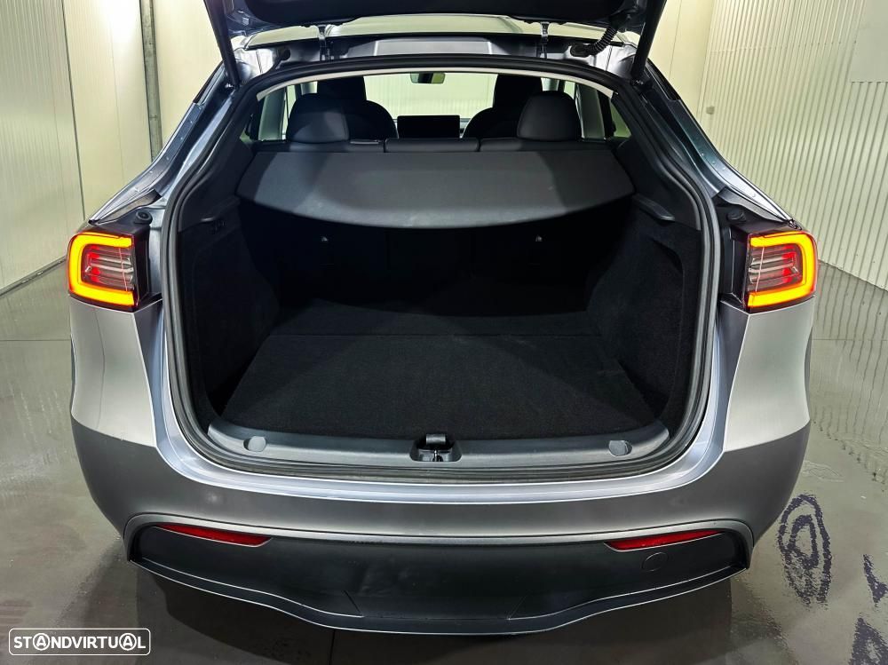 Tesla Model Y Long Range Dual Motor AWD - 56