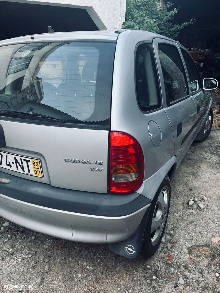 Opel Corsa - 2