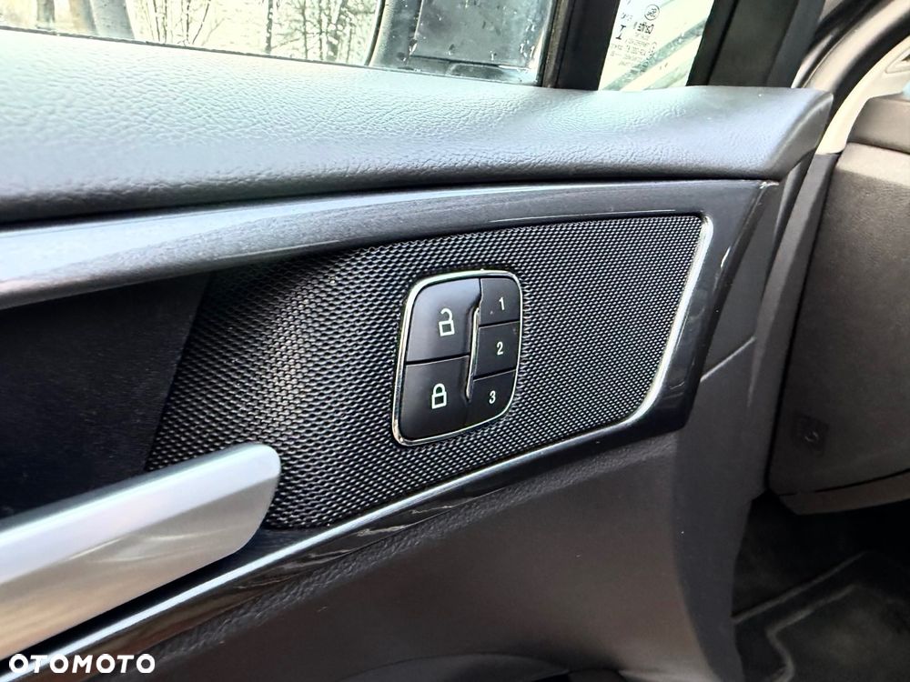 Ford Mondeo 2.0 EcoBlue Titanium - 21