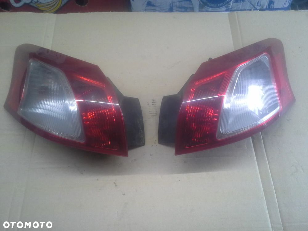 Skoda Citygo lampa tylna lewa - 2