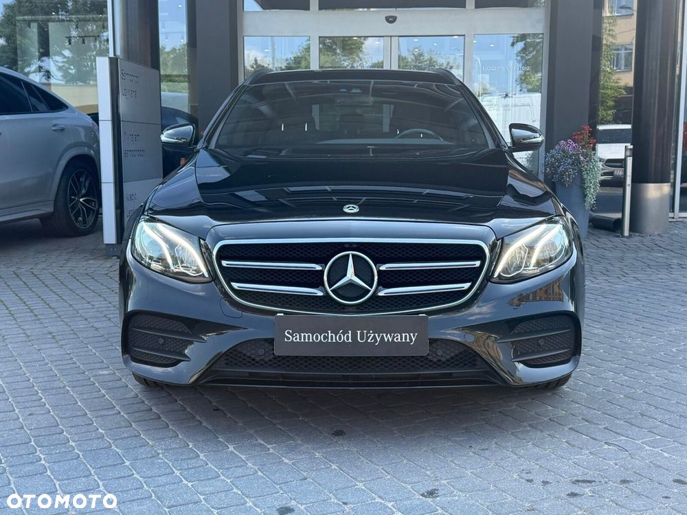 Mercedes-Benz Klasa E 300 de AMG - 2