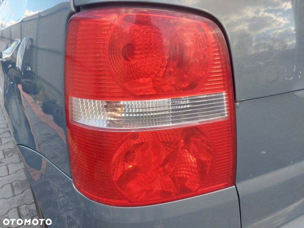 LAMPA LEWY TYŁ VOLKSWAGEN TOURAN I - 1