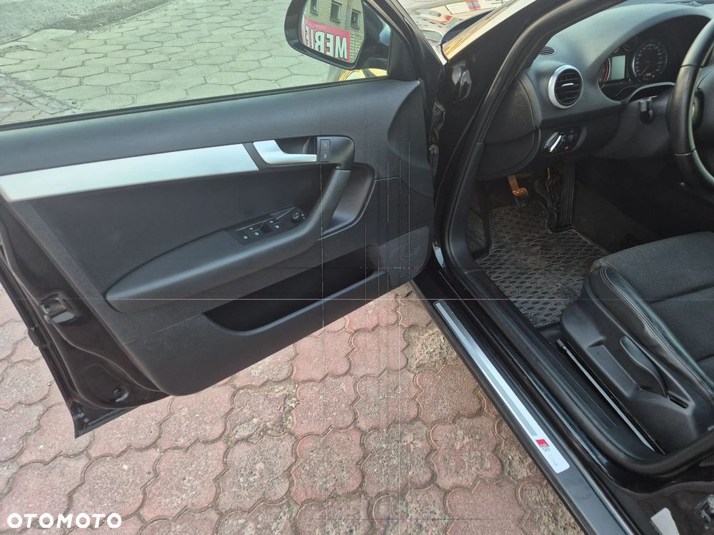 Audi A3 Sportback 1.8 TFSI S line Sportpaket Plus - 19
