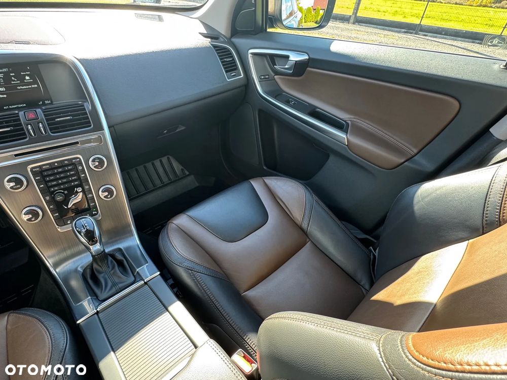 Volvo XC 60 D4 Momentum - 20