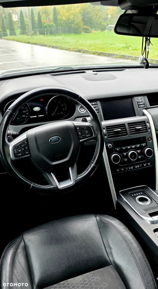 Land Rover Discovery Sport - 16